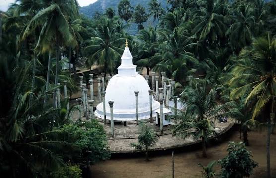 Ambasthala Dagoba